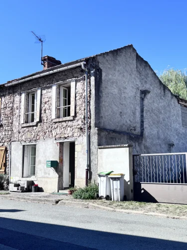 Saint Hilaire la Croix - House for Sale with 2 Bedrooms and Office photo 2