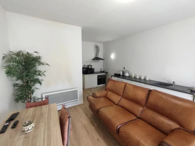 Renovated Townhouse photo 3