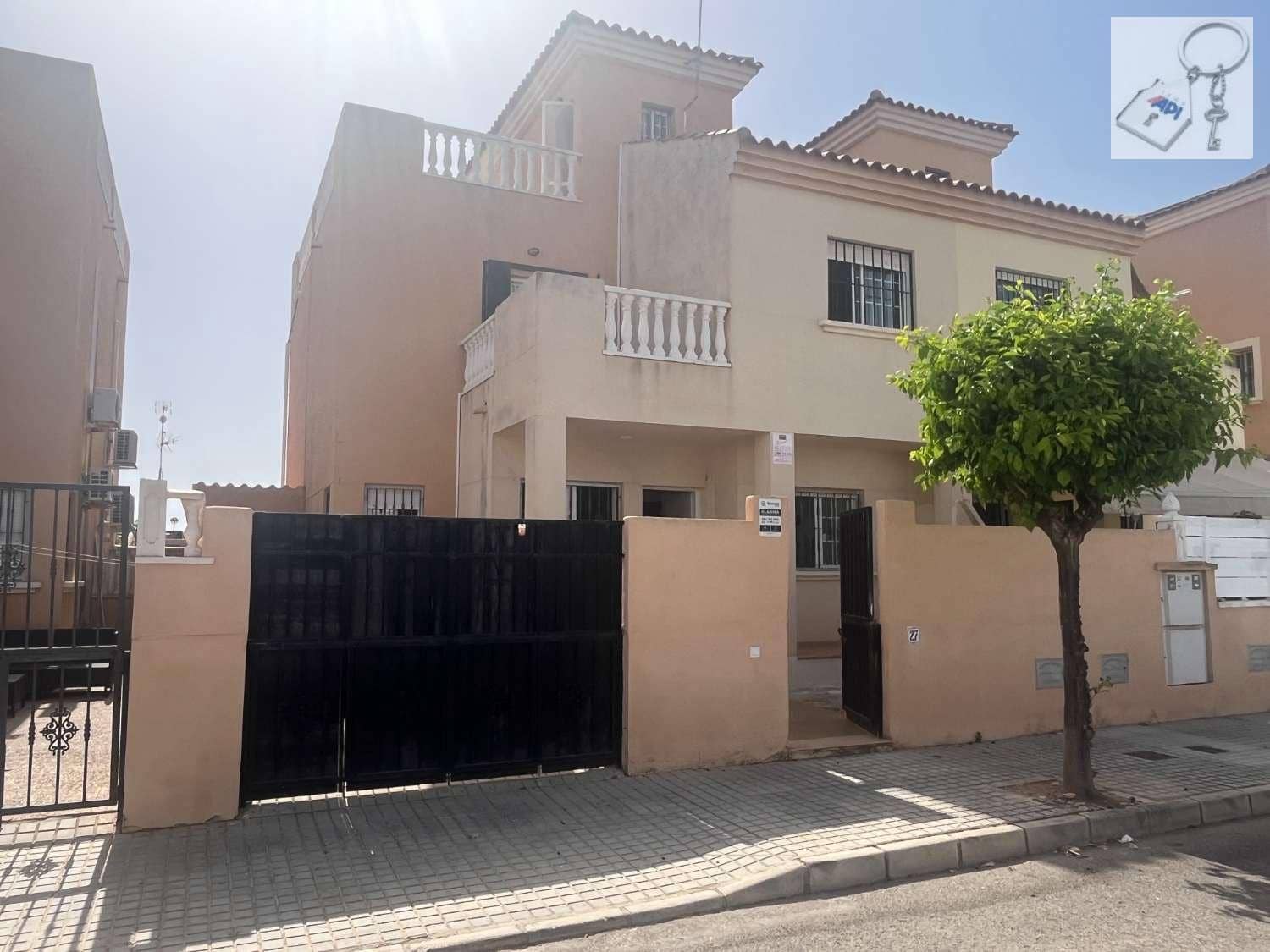 Flat for sale in El Chaparral - La Siesta - La Torreta, Torrevieja, Alicante photo 2