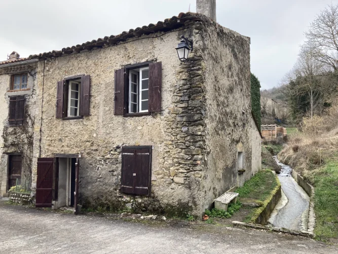 Small Foothold to Renovate