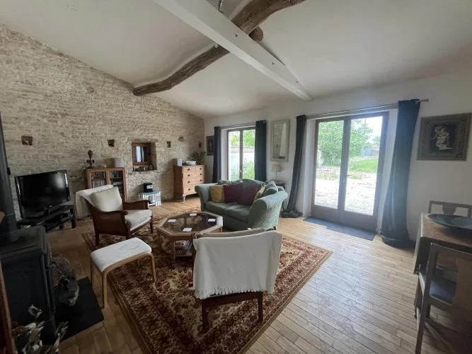 Spacious Cottage on the Edge of a Village photo 4