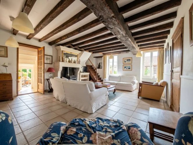 Country House with Garden between Barbezieux and Châteauneuf photo 3