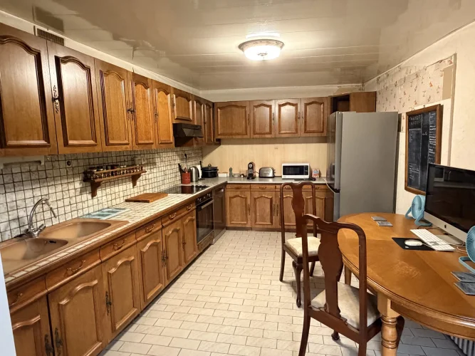 Large and Flexible Townhouse in the Centre of this Lively Town photo 4