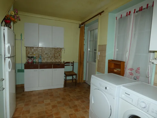 A Nice Farmhouse for Renovation with about Seven Acres of Land photo 5