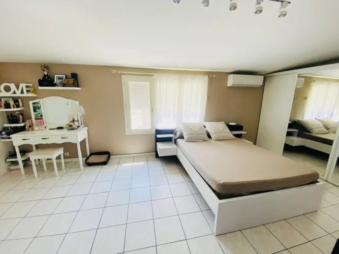4 Bed House for Sale in Carcassonne photo 5