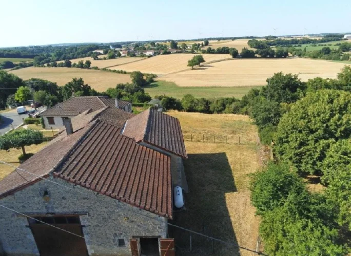 2 Bed House for Sale in Ruffec photo 2