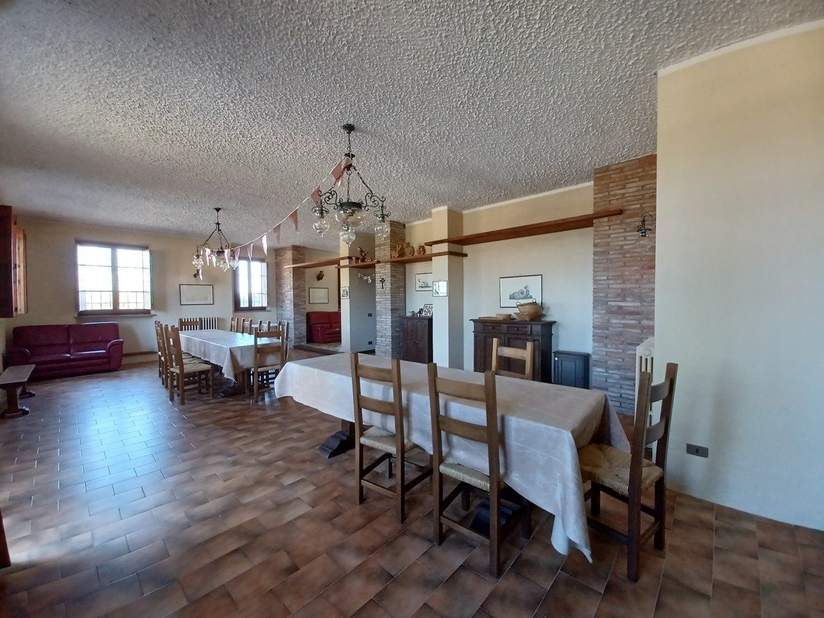 7 bedrooms detached house, 220 m² Marsciano, Perugia (province) Lake Trasimeno photo 2