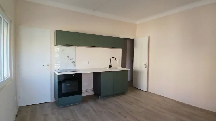 Fully Renovated Apartment on the Ground Floor with Courtyard and at Walking Distance from the Beach. photo 5