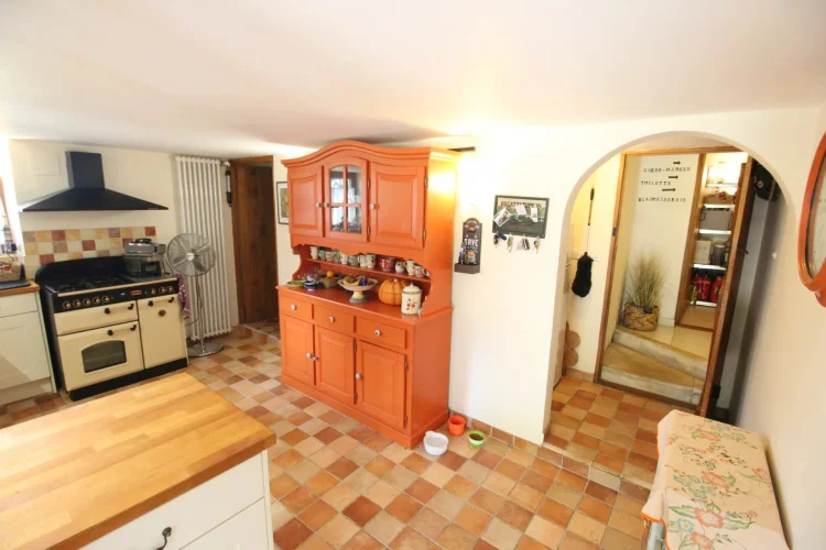 Four Bedroom Detached House with Barn, Heated Pool and Garden with Views. photo 5