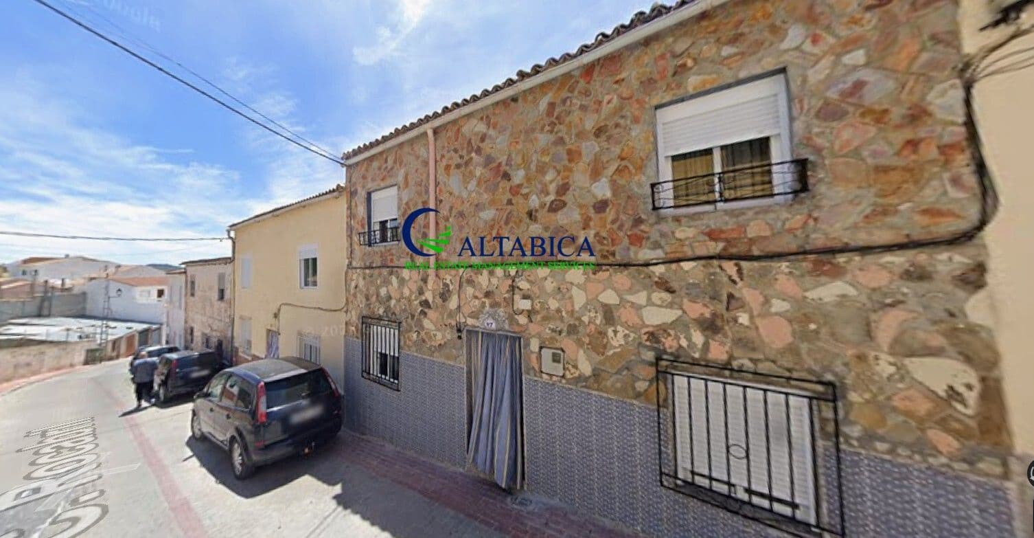 Villa for sale in Huelma, Jaén photo 2