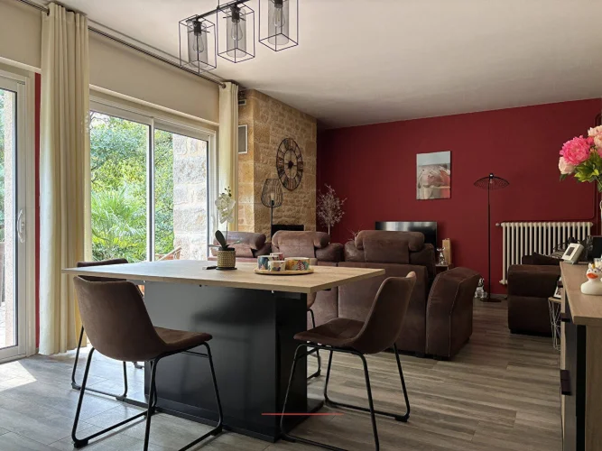 Modern House Located in Wooded Area in Toulonjac photo 3