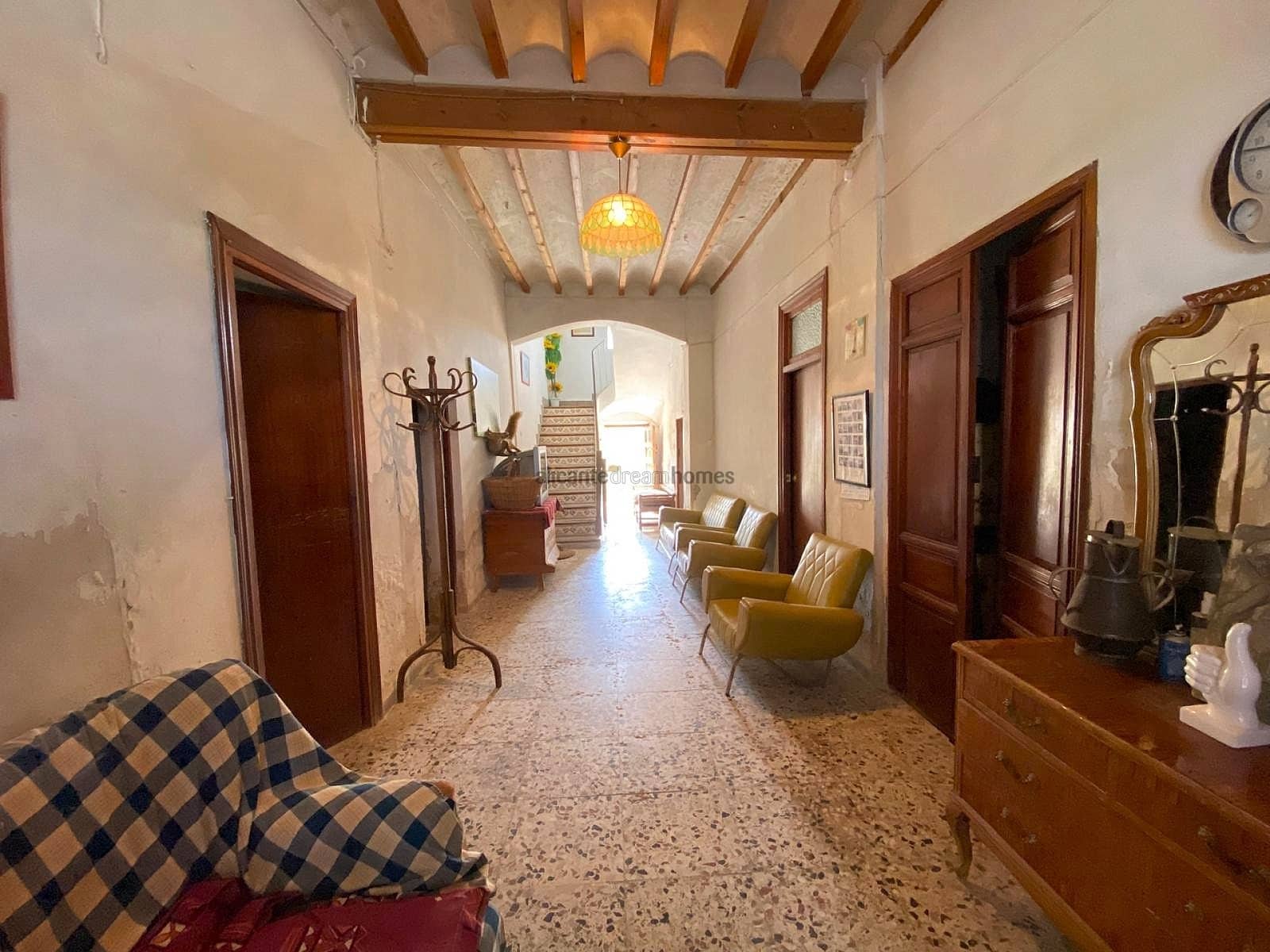 Townhouse for sale in Pinoso, Alicante photo 2