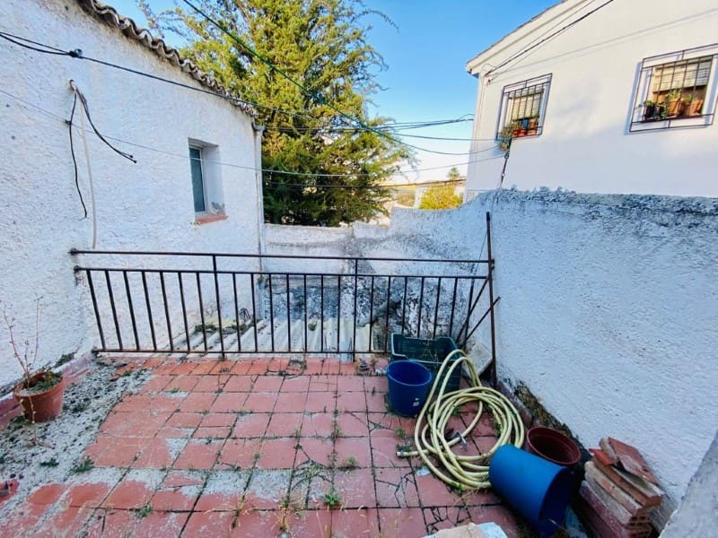 Townhouse for sale in Alhama de Granada, Granada
