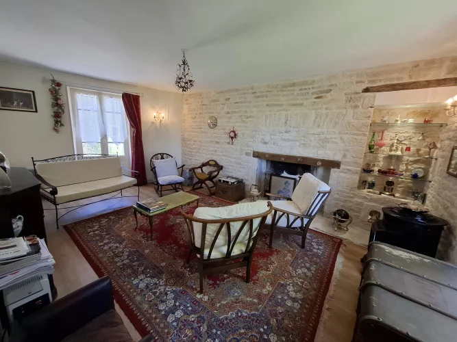 Charming Converted Farm in a Rural Hamlet with Beautiful Gardens photo 3