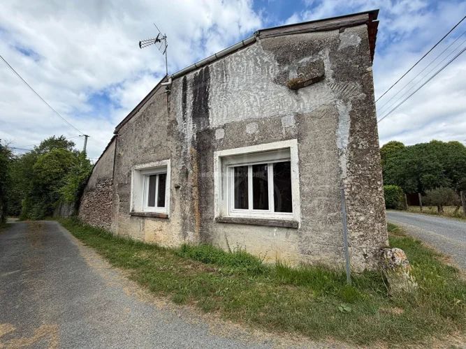 Stone House to Renovate photo 3