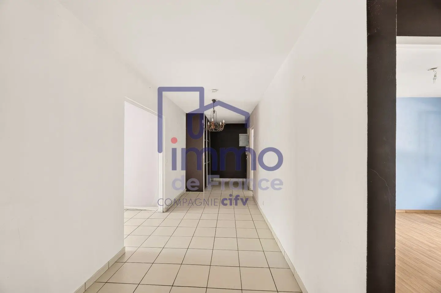 Apartment for sale in Neuville Sur Saone — 3 bedrooms, 81 m² photo 3