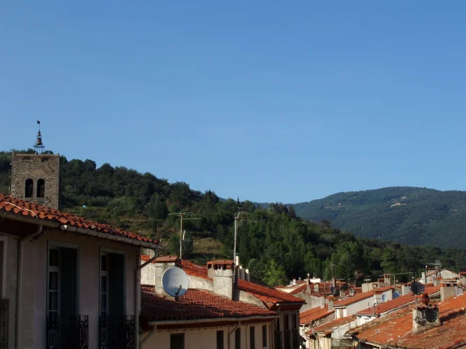 Spacious Town House on 4 Levels, in Charming Old Square. photo 2