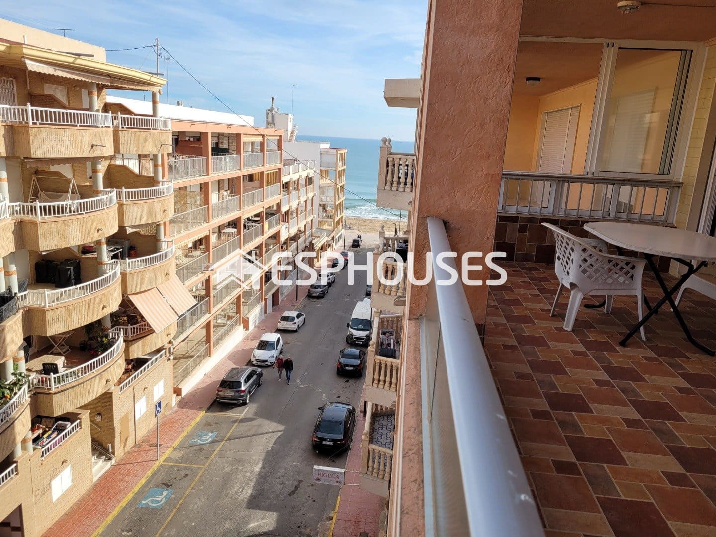 Apartment for sale in Guardamar Playa, Guardamar del Segura, Alicante photo 2