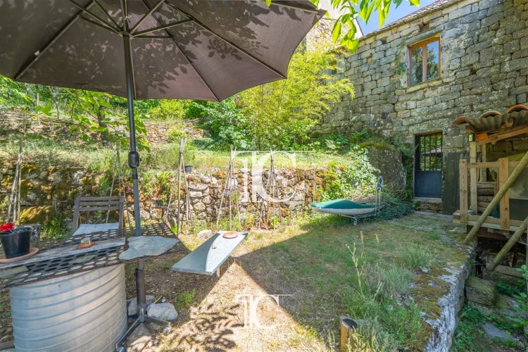 Chambonas 07140- Stone Hamlet House 109m² - 2 Bedrooms - 2842m² of Adjoining and Non-Adjoining Land