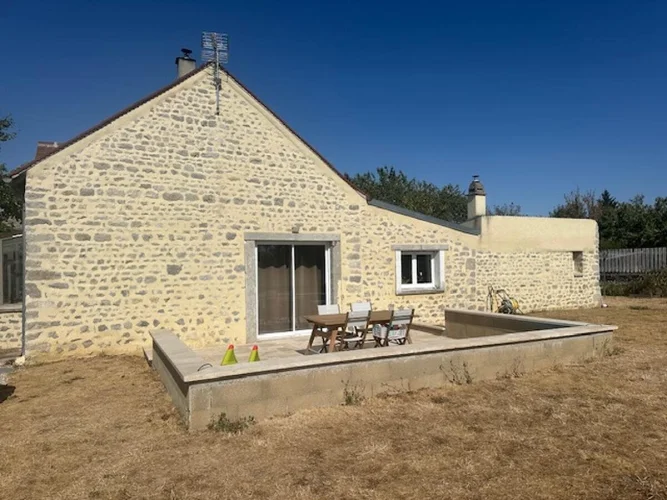 House with 5 Rooms photo 2