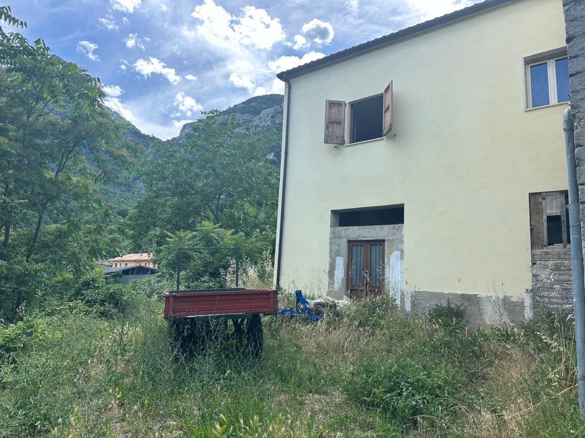 Property in Villa Celiera photo 5