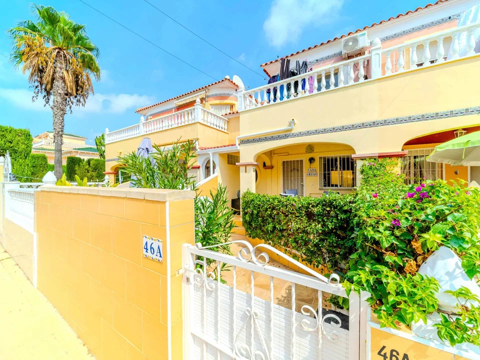 Town house in Villamartin, Alicante province photo 2