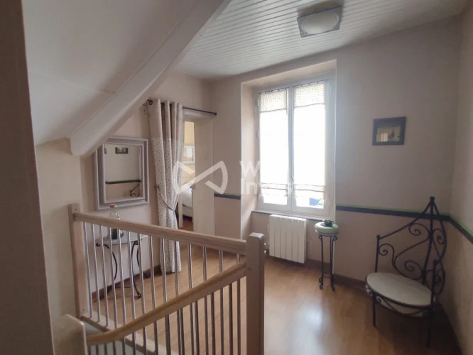 Townhouse with Commercial Premises photo 4