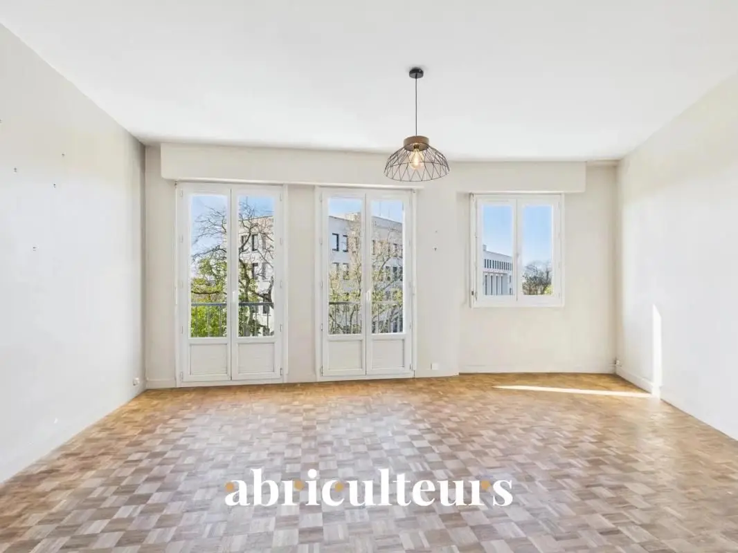 Apartment for sale in Saint-Nazaire — 2 bedrooms, 70 m² photo 4