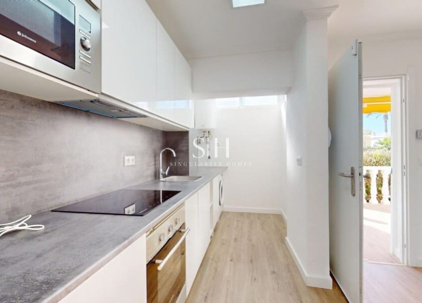 Bungalow for sale in Villamartin, Orihuela, Alicante photo 5