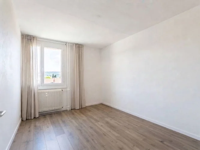 2 Bed Apartment for Sale in Chalon-Sur-Saône photo 5