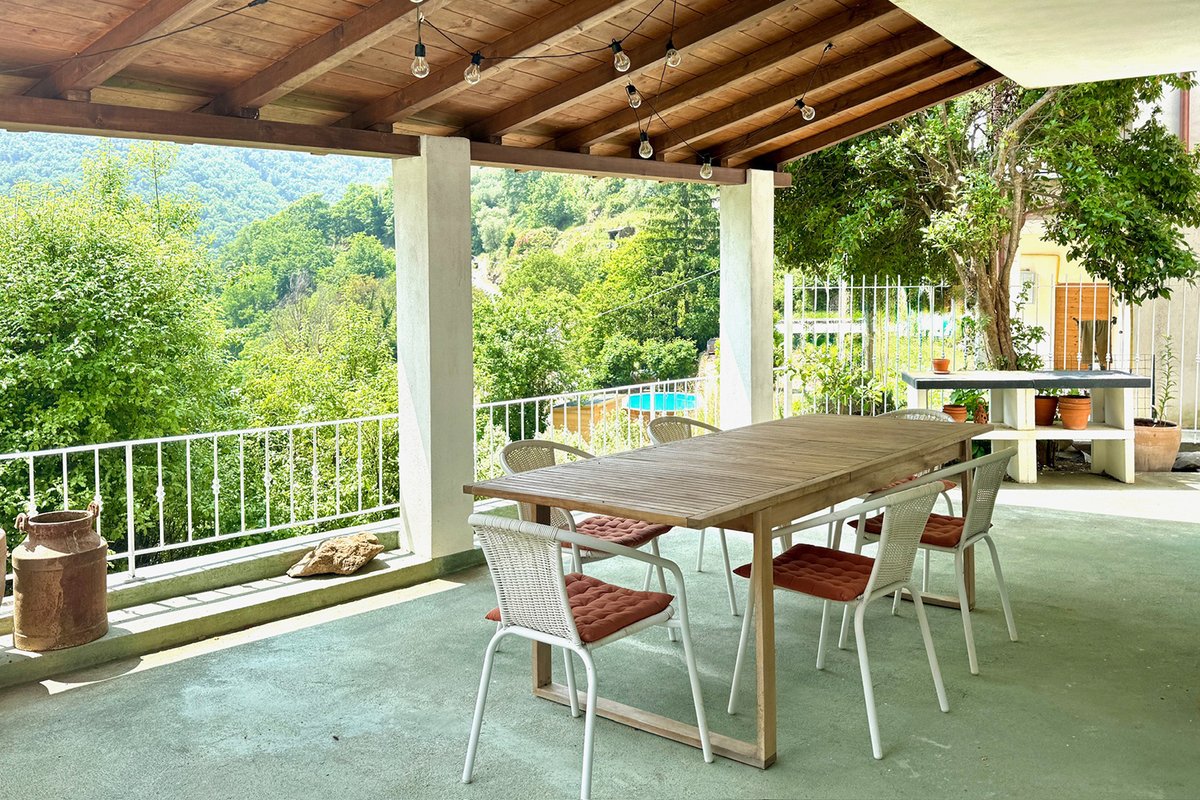 2 bedrooms country house, 90 m² Molini di Triora, Imperia (province)