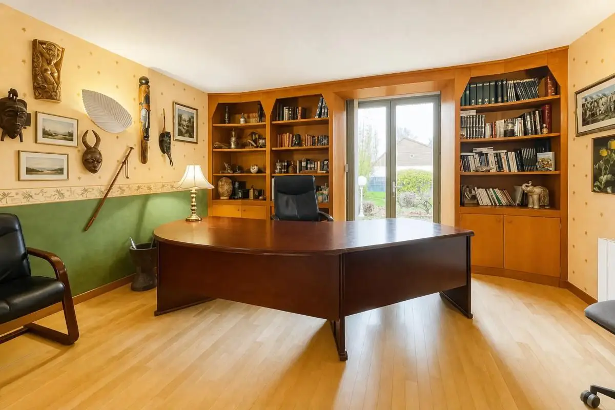 House for sale in Chatillon Coligny — 2 bedrooms, 205 m² photo 4