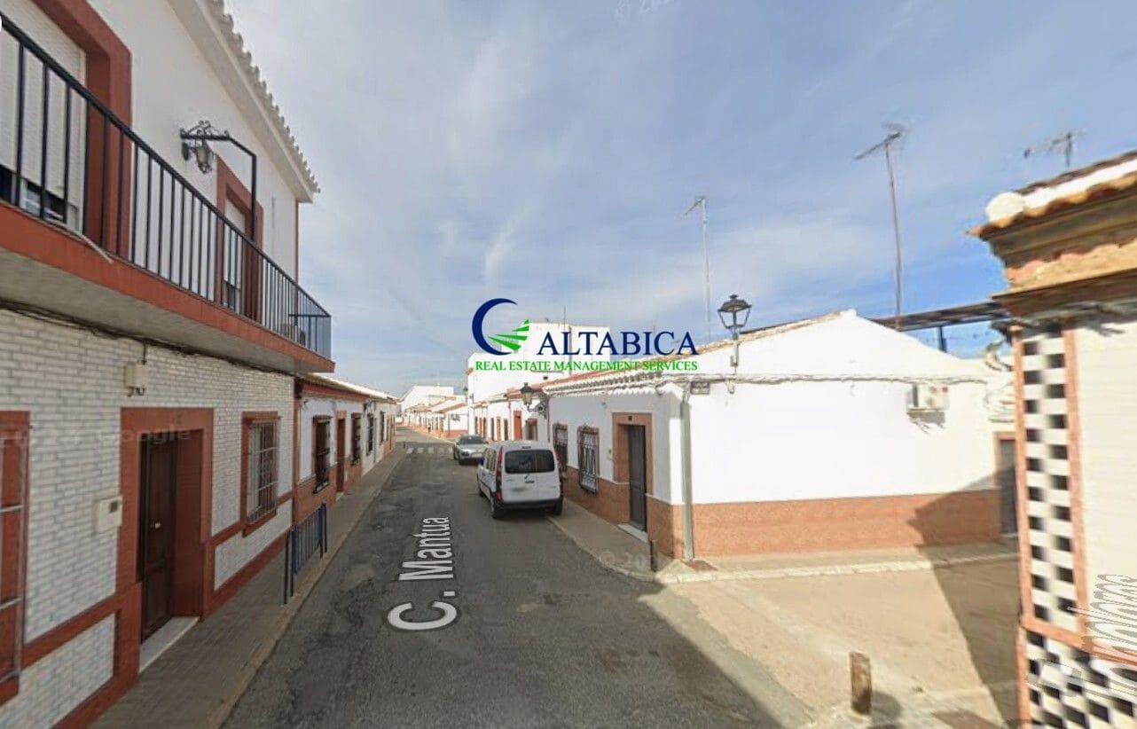 Villa for sale in La Palma del Condado, Huelva photo 3