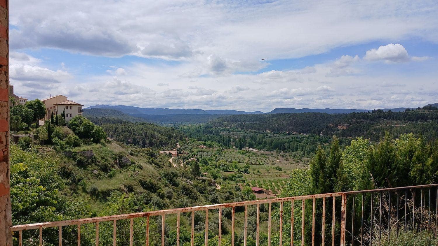 Townhouse for sale in Torre del Compte, Teruel photo 3
