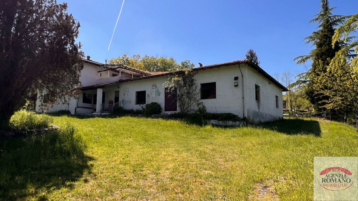 Property in Mioglia photo 5