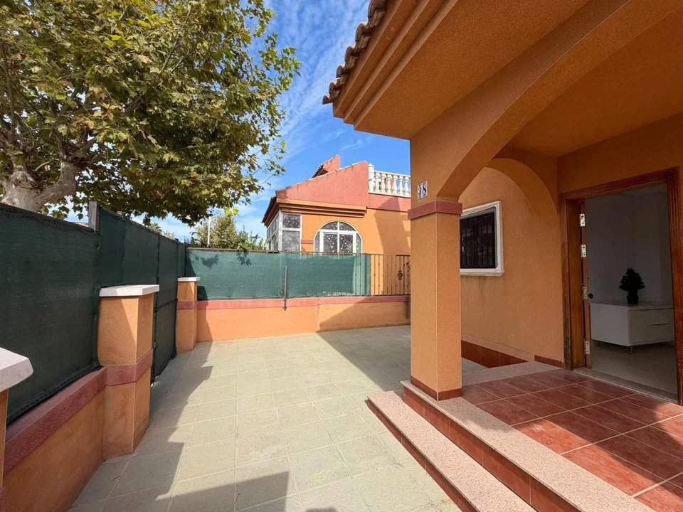 Villa in Torrevieja, Alicante province photo 5