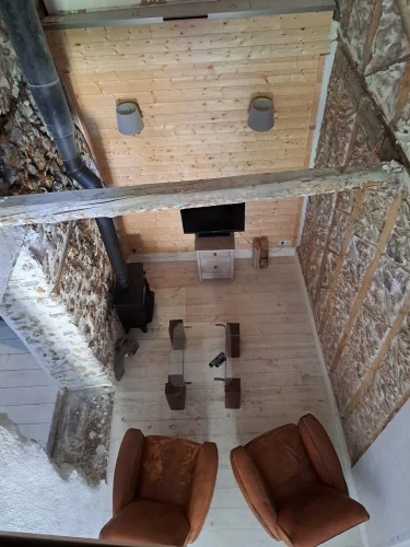Charming House with 2 Bedrooms and a Workshop photo 5