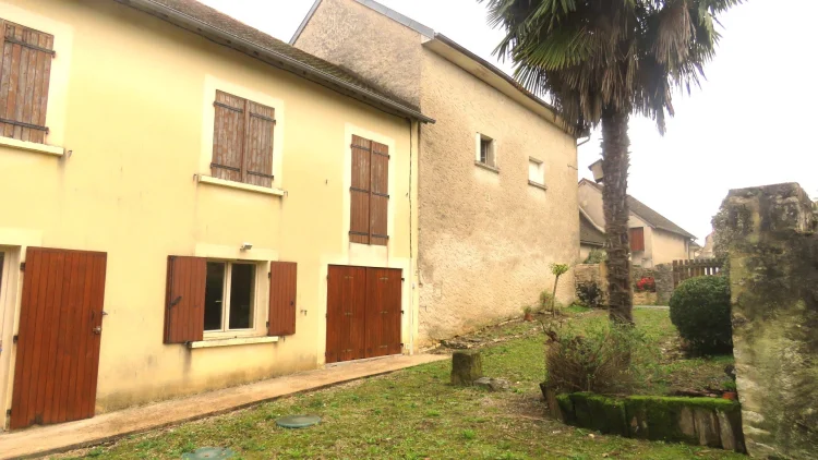 Real Estate Complex of 2 Houses (in Stone and Semi-Detached)