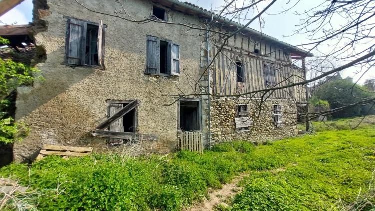 Two Houses for Renovation Near Saint Girons photo 2