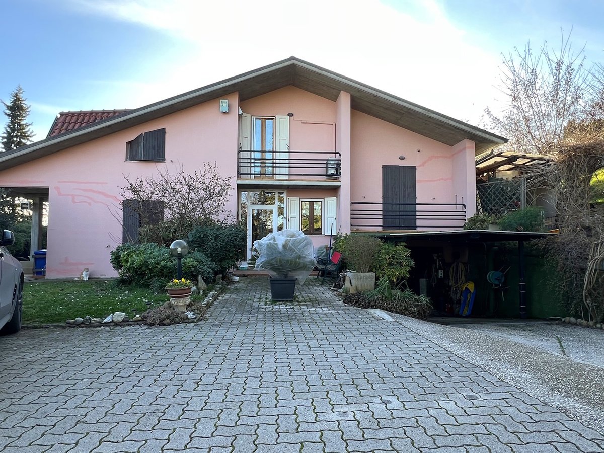 3 bedrooms house, 130 m² Vallefoglia, Pesaro and Urbino (province) photo 3