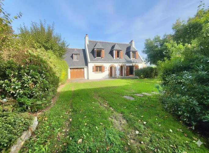 Carhaix, Hyper-Centre, Living on One Level