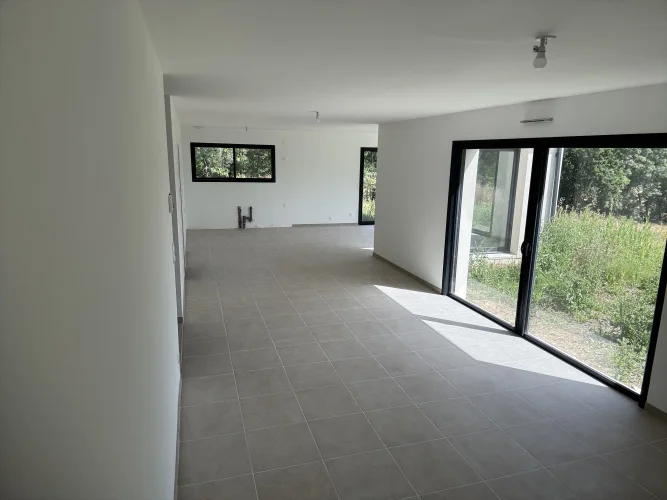 New House 133 m² + Garage 20 m² – 4 Bedrooms – Land 1,836 m² – Nature View, no Overlooking photo 3