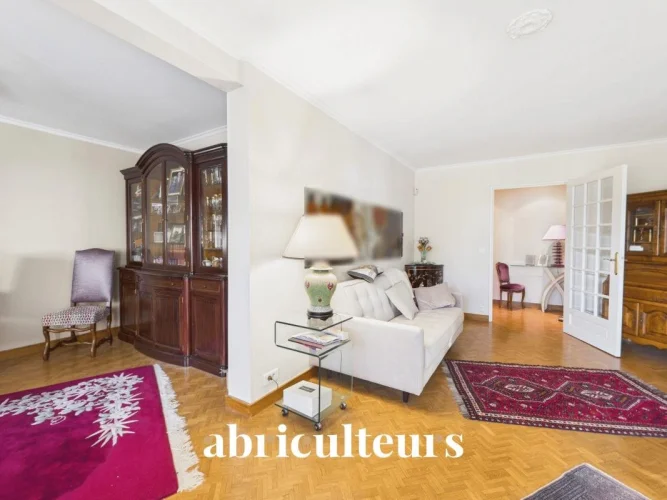 4-Room Apartment - Impeccable Condition - Immediate Proximity to Enghien-Les-Bains photo 2