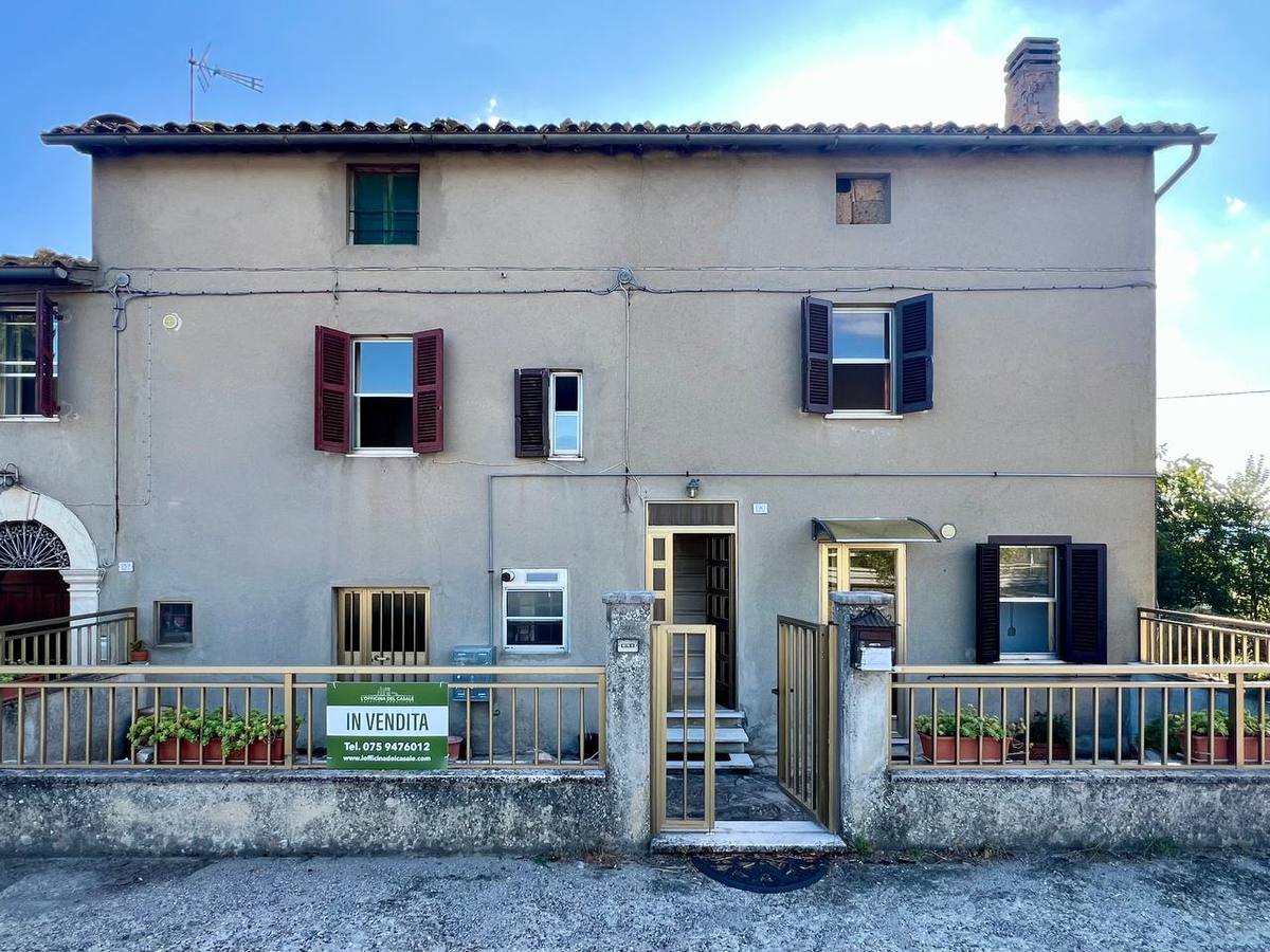 Property in Todi