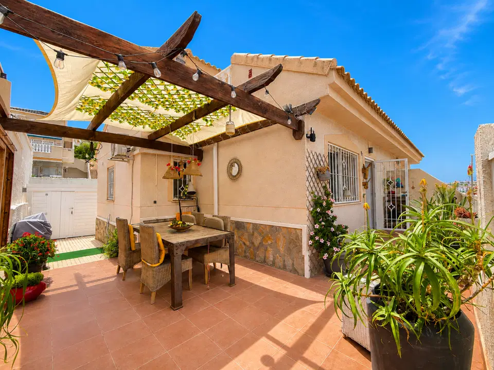 Villa in Ciudad Quesada, Alicante province