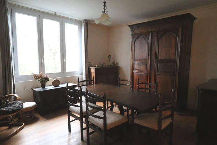 Correze. Uzerche. Stone House with 5 Bedrooms, a Second House for Renovation, Large Terrace, Wood-Land and Huge Parking … photo 4