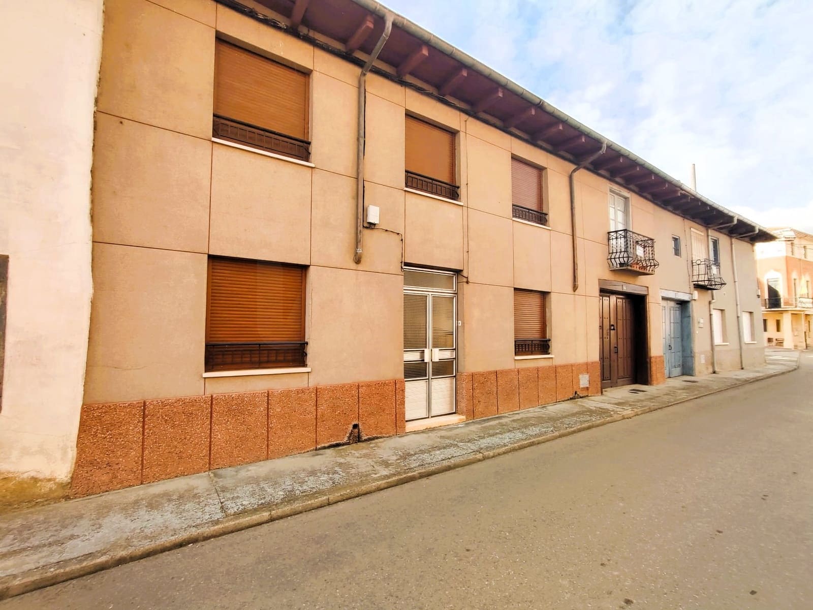 Townhouse for sale in Villarejo de Orbigo, León photo 3