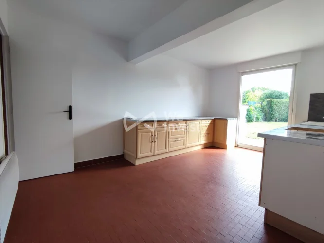 House with 4 Bedrooms photo 5