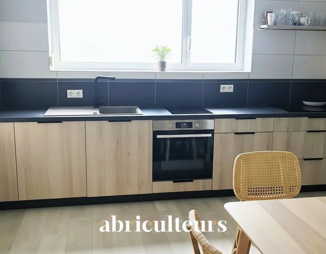 Elegance and Premium Location: Superb Contemporary T3 with Box - Grand Large District, Dunkirk photo 3