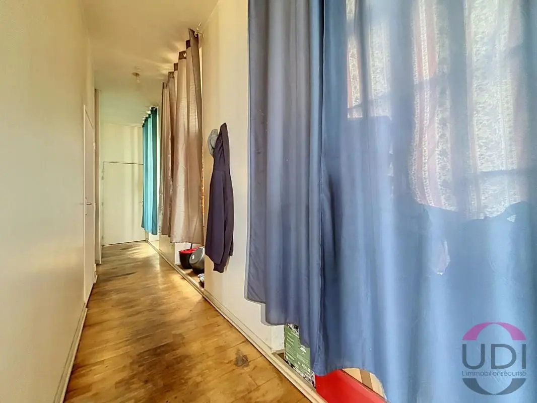 Apartment for sale in Montluçon — 1 bedroom, 48 m² photo 5
